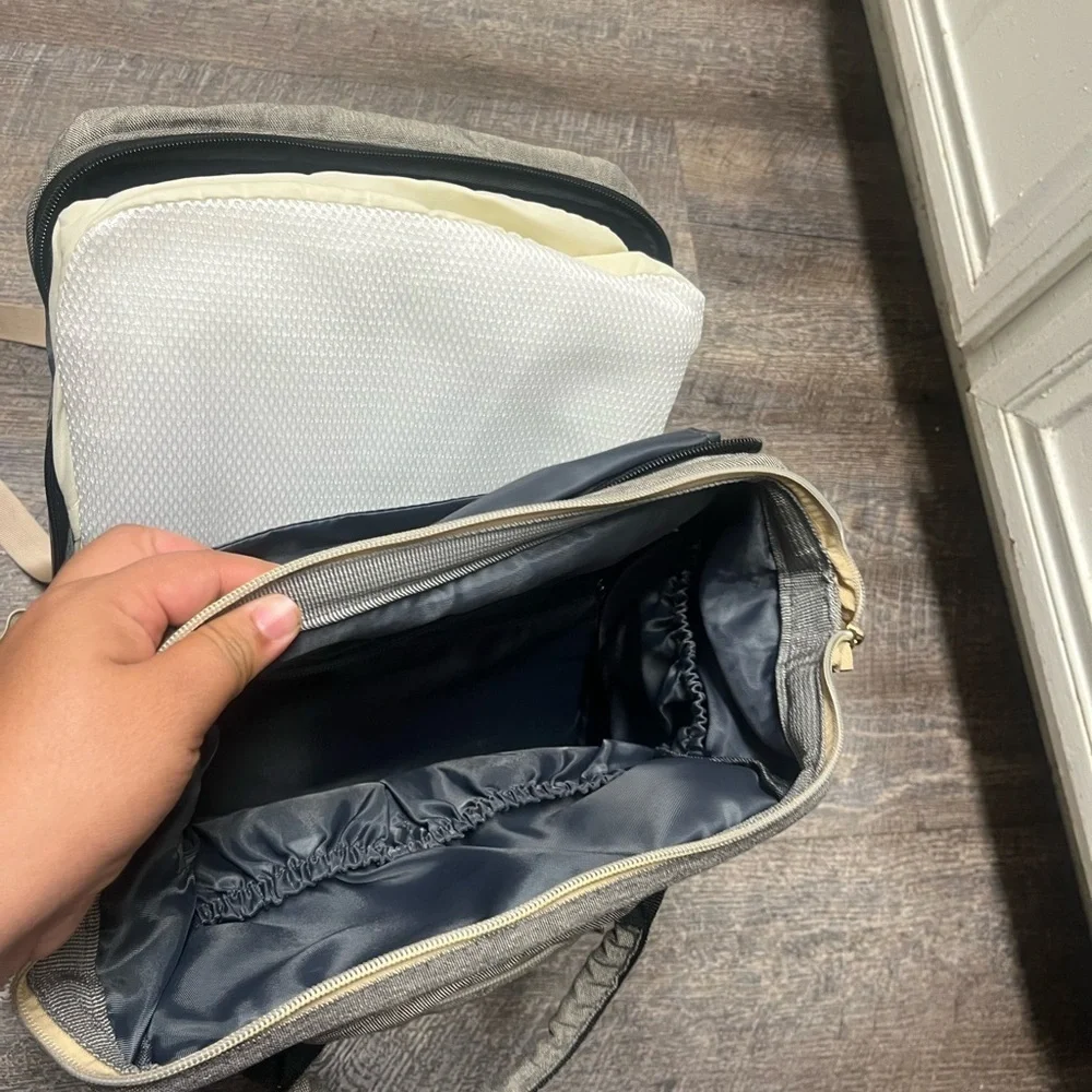 HappyLouka baby diaper bag.